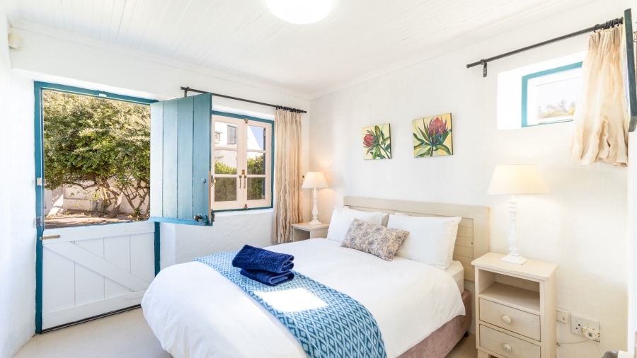 5 Bedroom Property for Sale in Struisbaai Western Cape